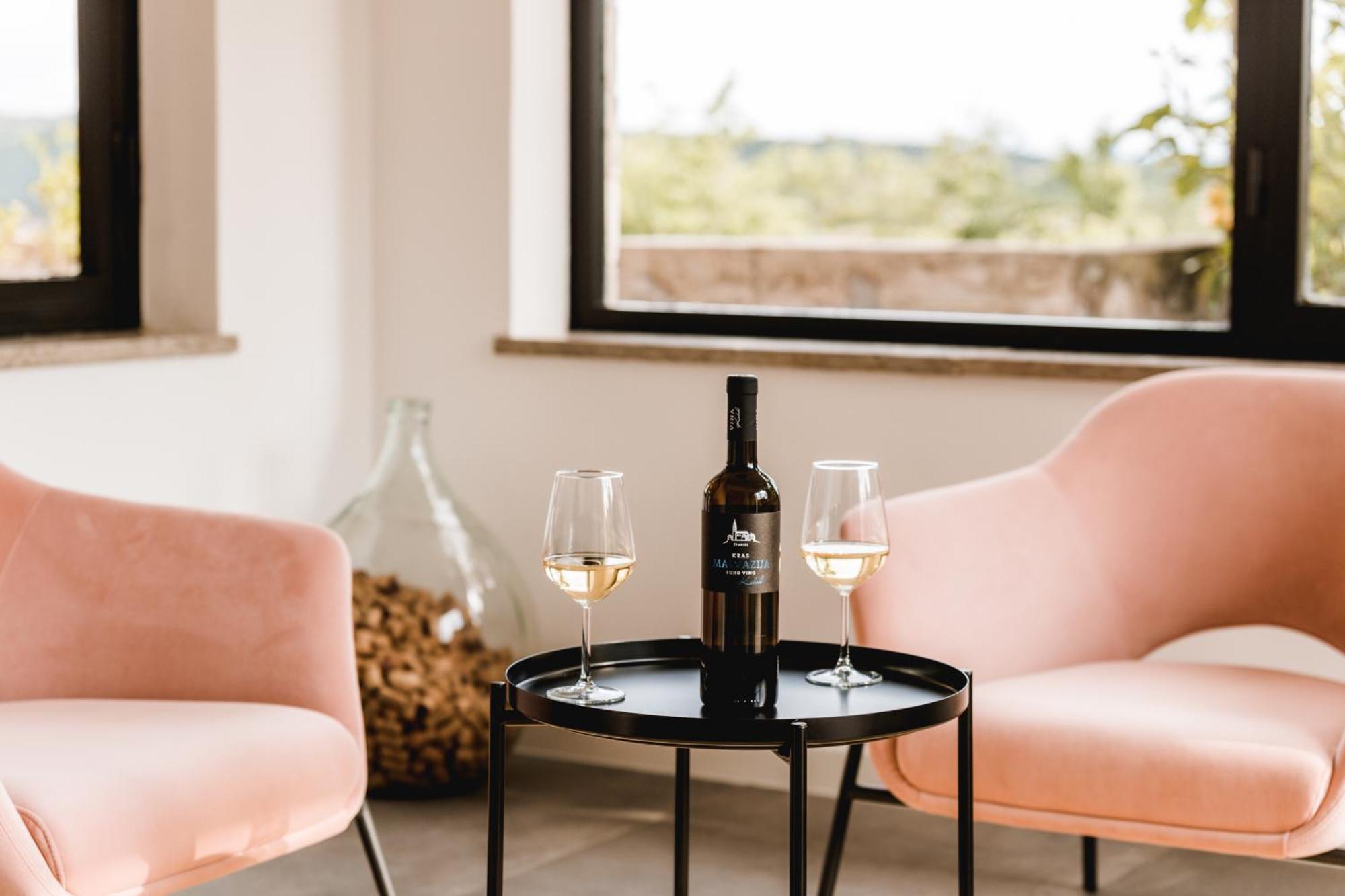Appartamento Vina Kobal, Kobal Family Estate Štanjel Esterno foto